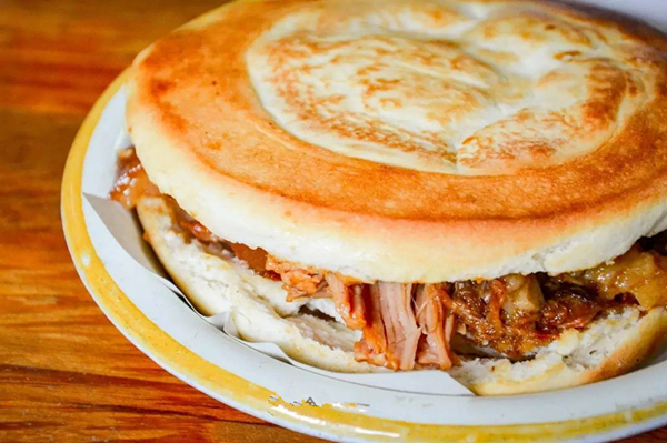 第一次吃西安肉夾饃，如何偽裝成老桿？