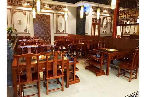 深圳哪里有火鍋店餐桌定制廠家，中式火鍋店設計要注意什么？
