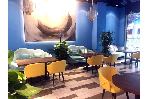 你知道西式餐廳里什么樣的桌椅最適合你嗎？